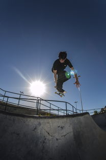 Bsports在线平台-极限滑板运动赛事精彩纷呈，《极限滑板3》