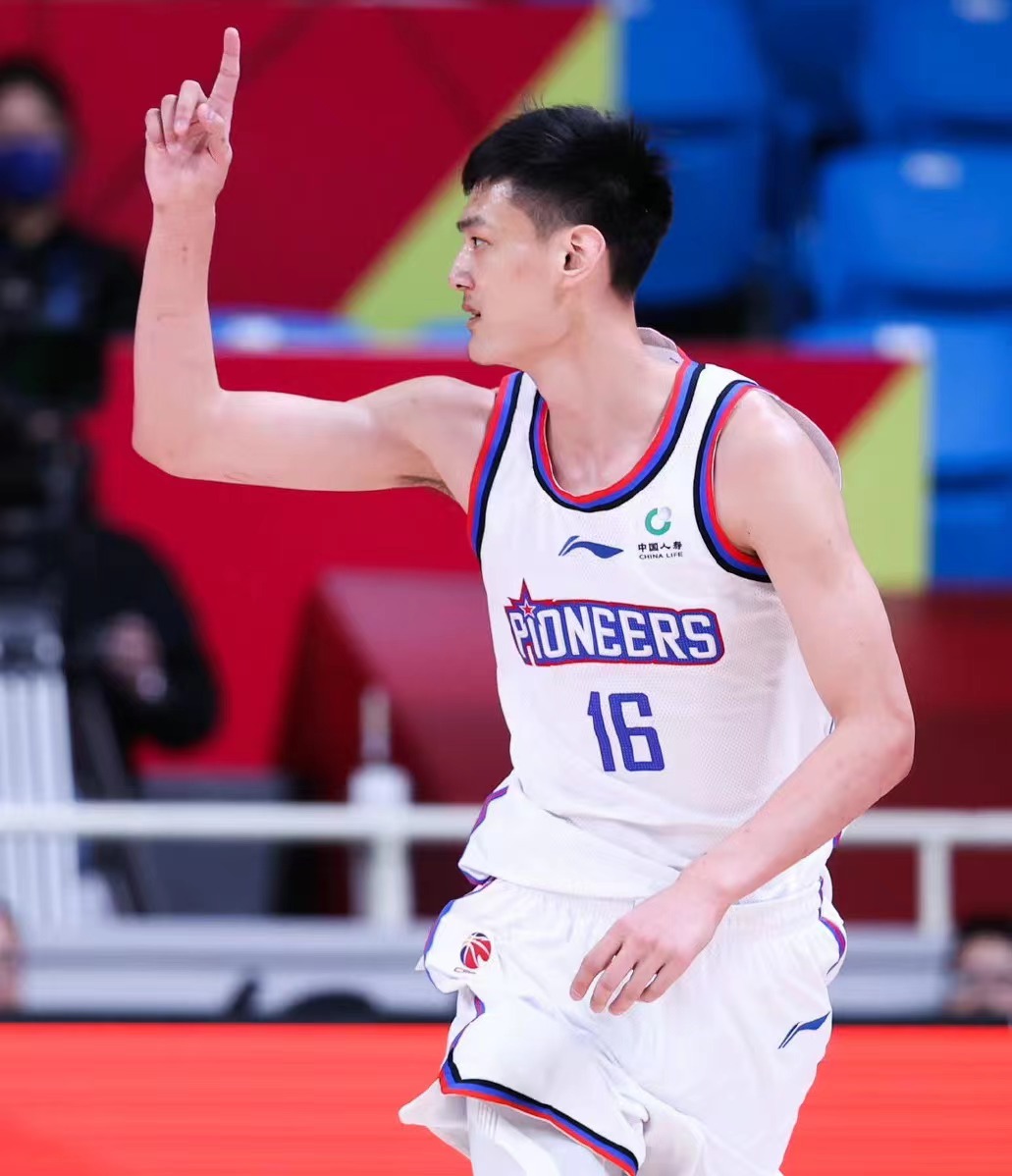 B体育APP:年轻球员郭田雨:加强身体训练,提升对抗能力的简单介绍 B体育APP:年轻球员郭田雨:加强身体训练,提升对抗能力的简单介绍