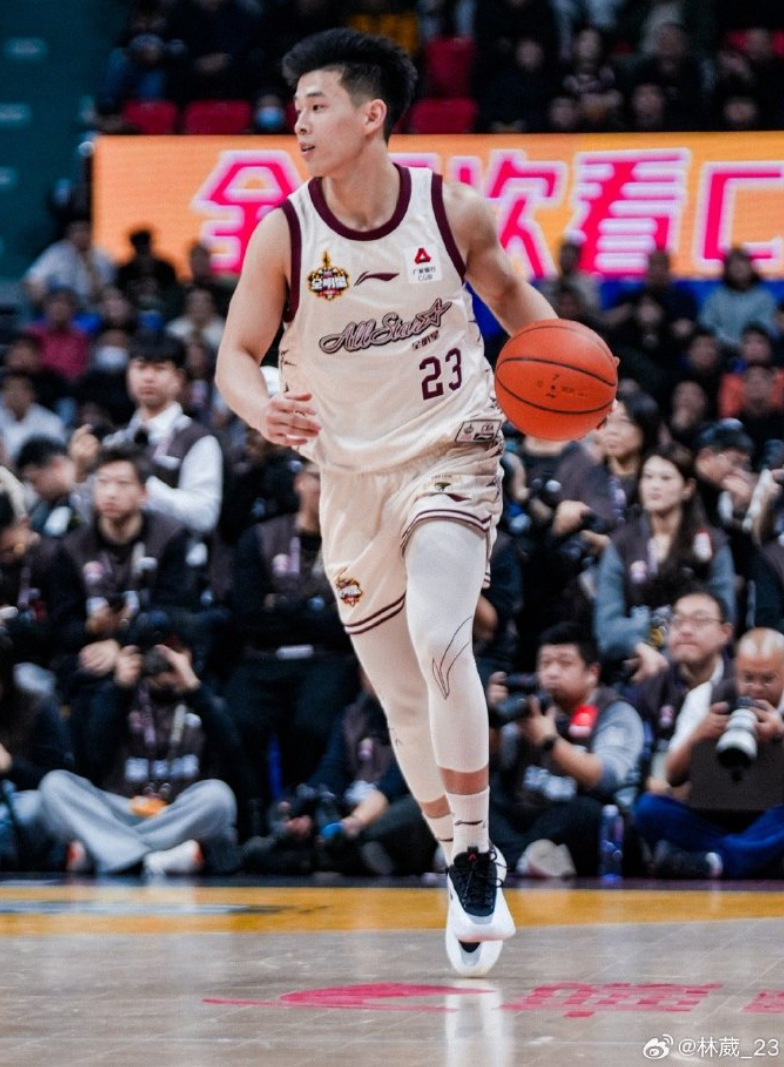 B体育官网：CBA选秀球员试训营开营，展现潜力争取机会的简单介绍