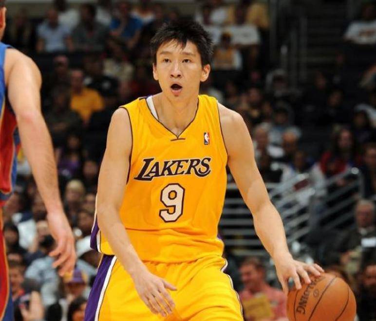 B体育官网:从CBA到NBA,中国球员的留洋之路如何走得更稳的简单介绍 B体育官网:从CBA到NBA,中国球员的留洋之路如何走得更稳的简单介绍